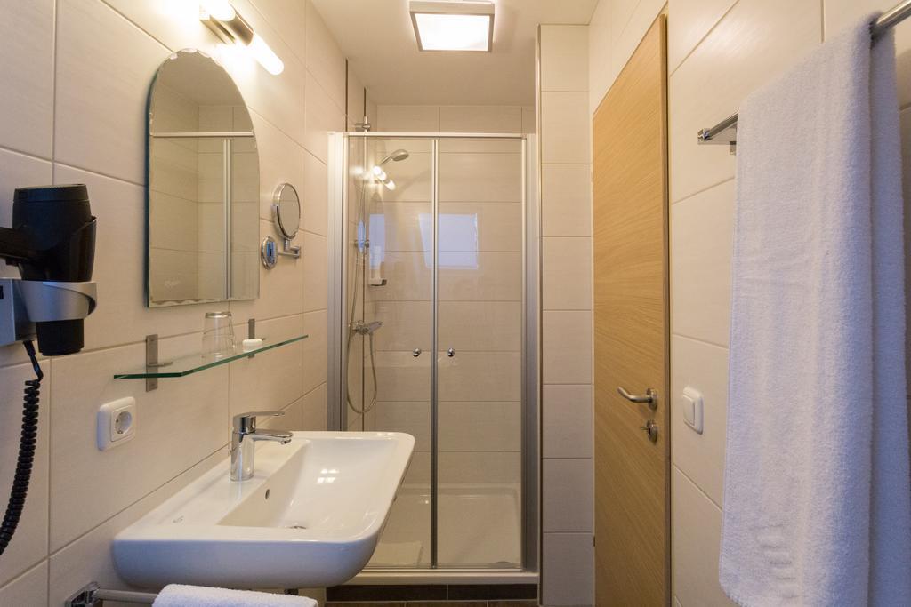 Landhotel Graetz Emmering  Zewnętrze zdjęcie